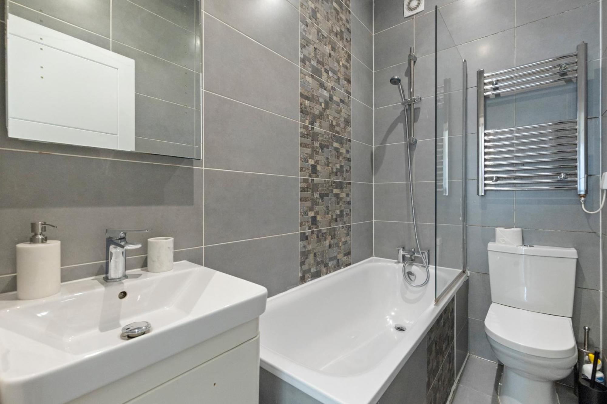 Rose Suite Camden Town 3 Bedroom Sleeps 11 ลอนดอน ภายนอก รูปภาพ